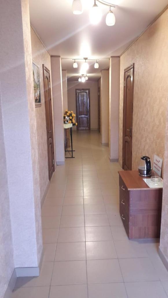 Mini-Hotel Yanson 2 加格拉 外观 照片