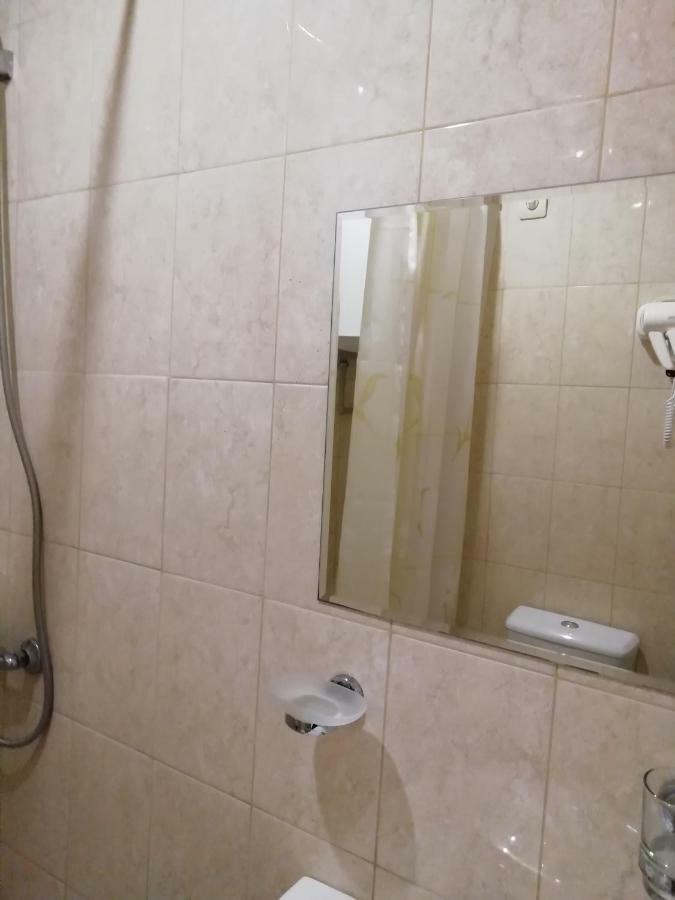 Mini-Hotel Yanson 2 加格拉 外观 照片